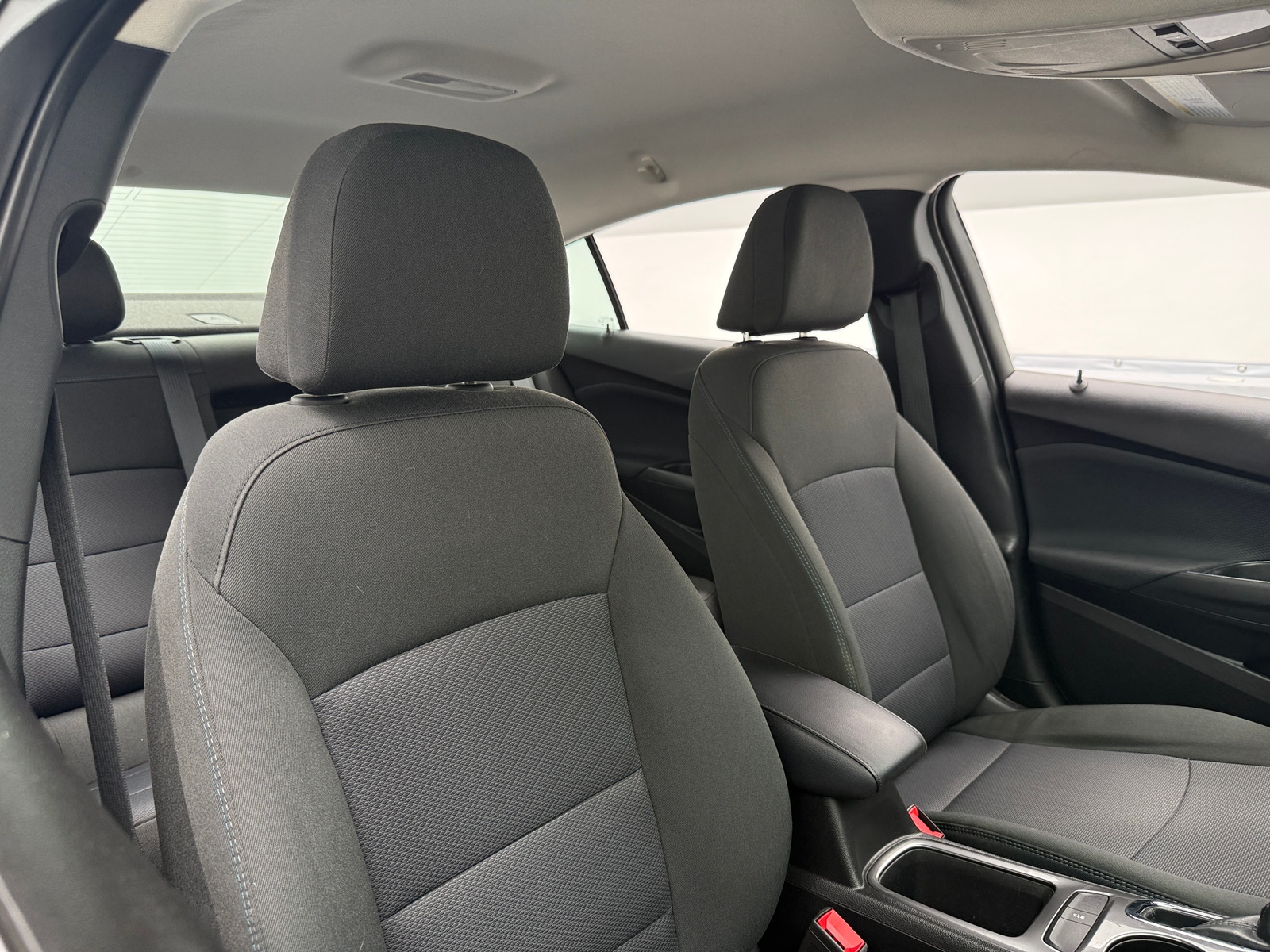 Thumbnail: 2018 Chevrolet Cruze - 2