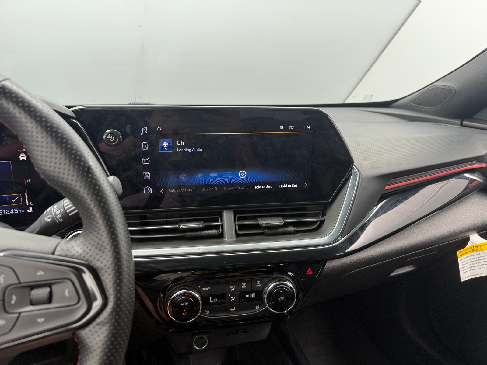 Thumbnail: 2025 Chevrolet Trax - 3