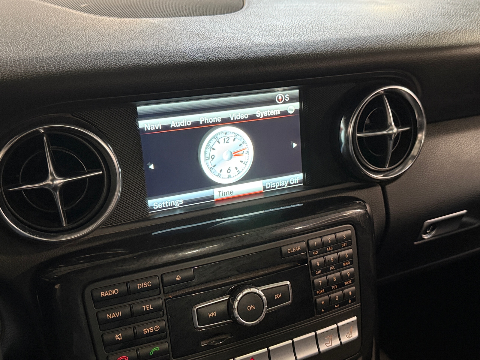 Thumbnail: 2015 Mercedes-Benz SLK - 3
