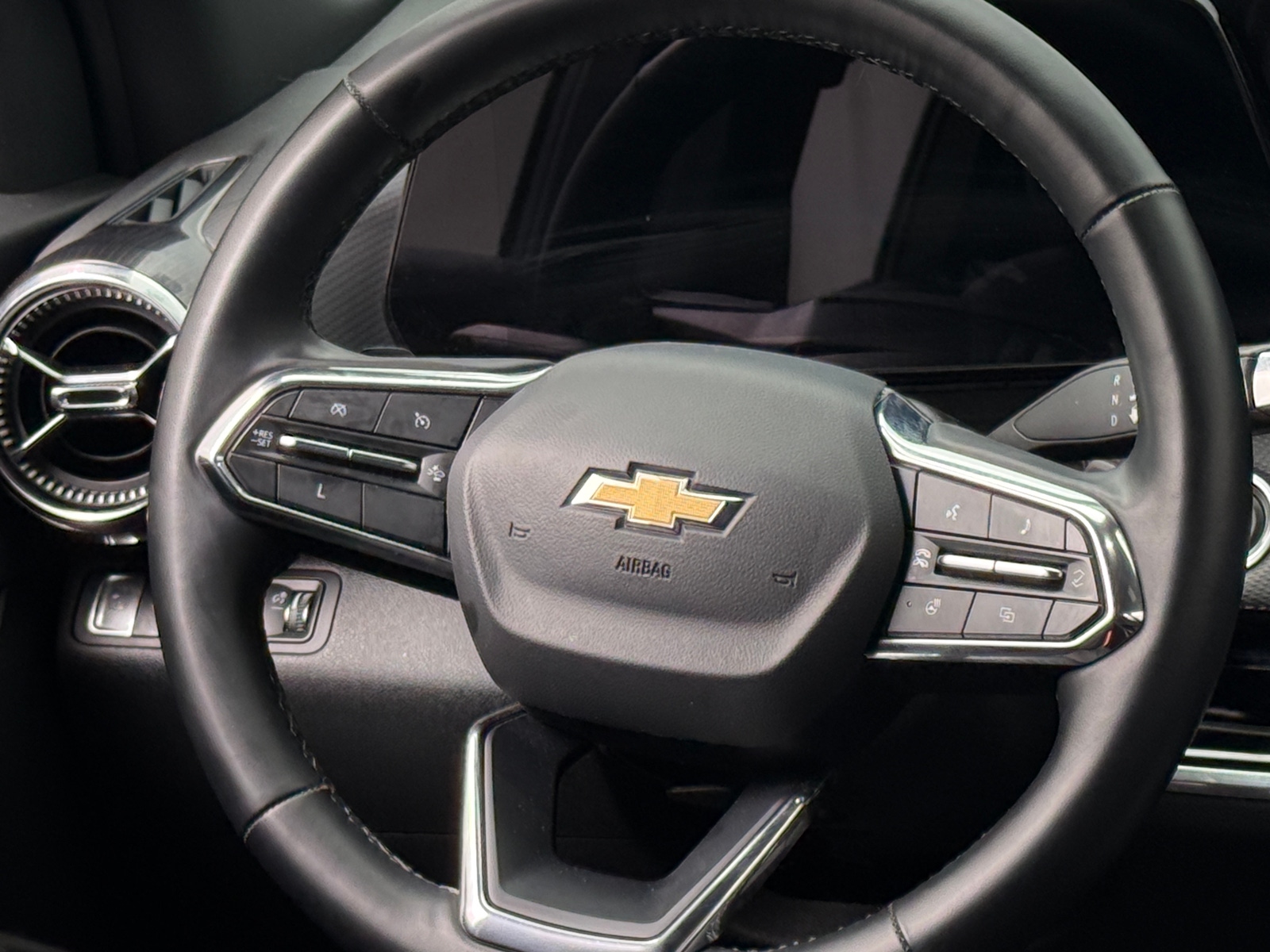 Thumbnail: 2025 Chevrolet Equinox - 5