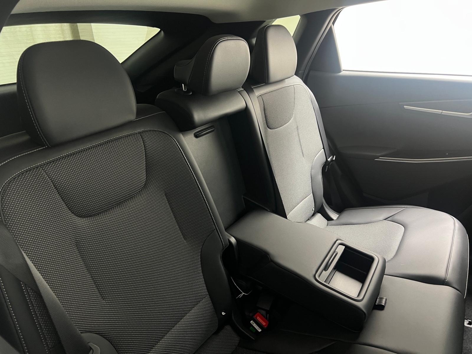 Thumbnail: 2024 Kia EV6 - 6
