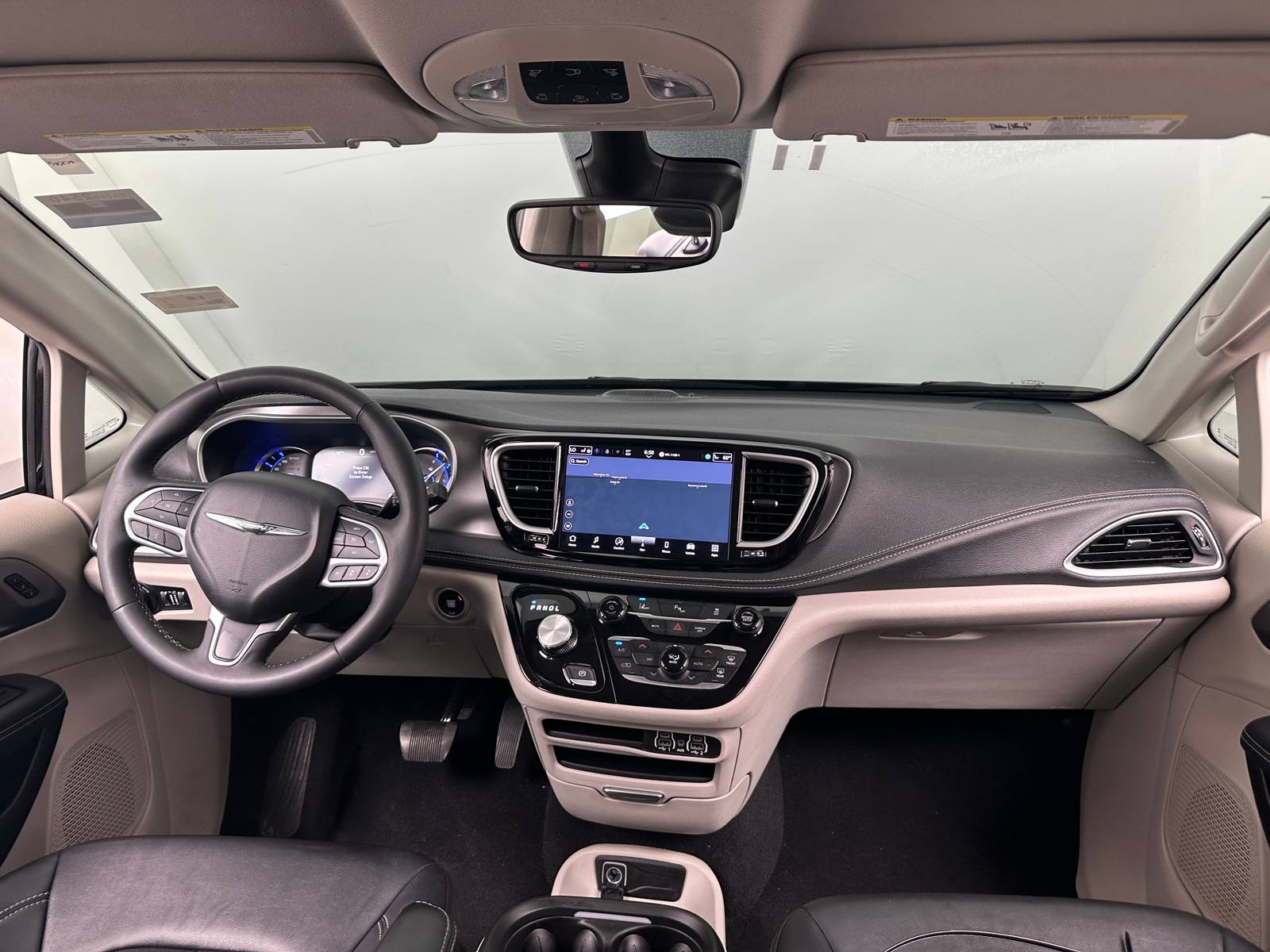 Thumbnail: 2024 Chrysler Pacifica - 2