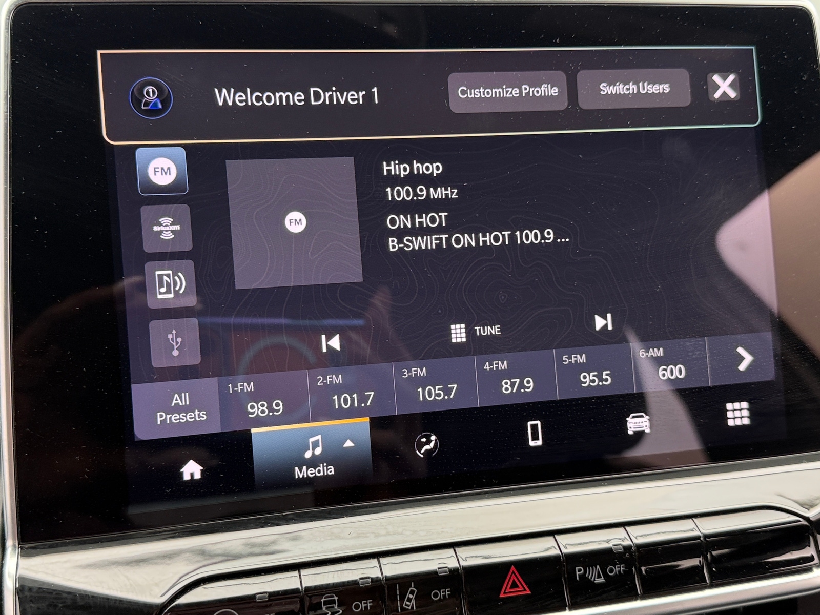 Thumbnail: 2023 Jeep Compass - 3