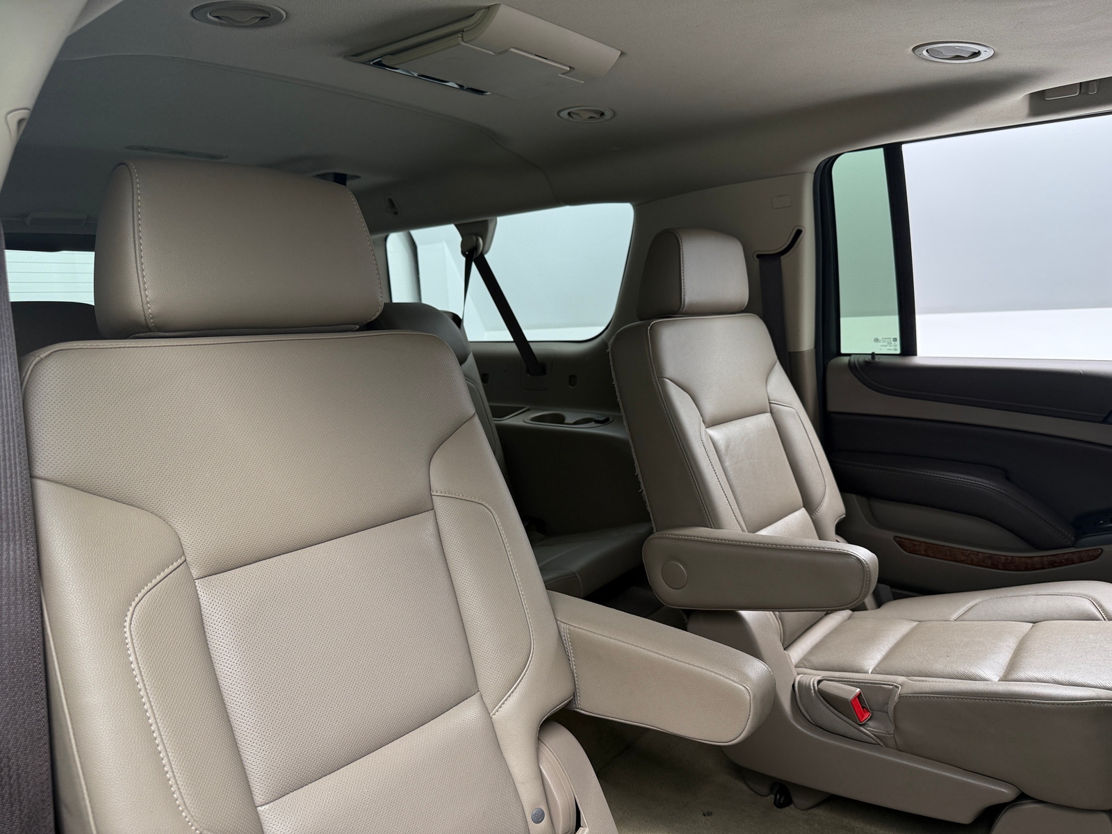Thumbnail: 2017 Chevrolet Suburban - 5