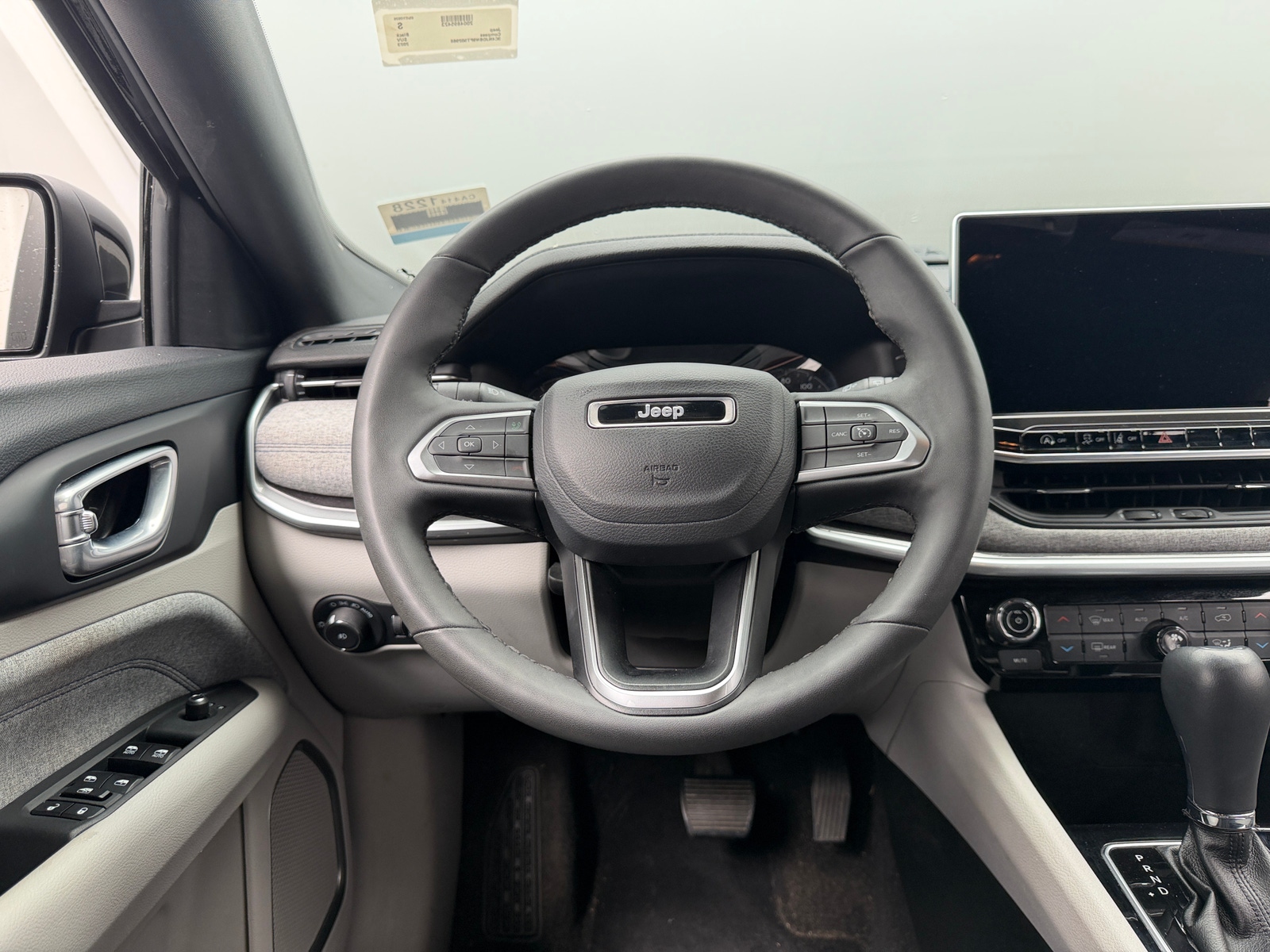 Thumbnail: 2023 Jeep Compass - 5