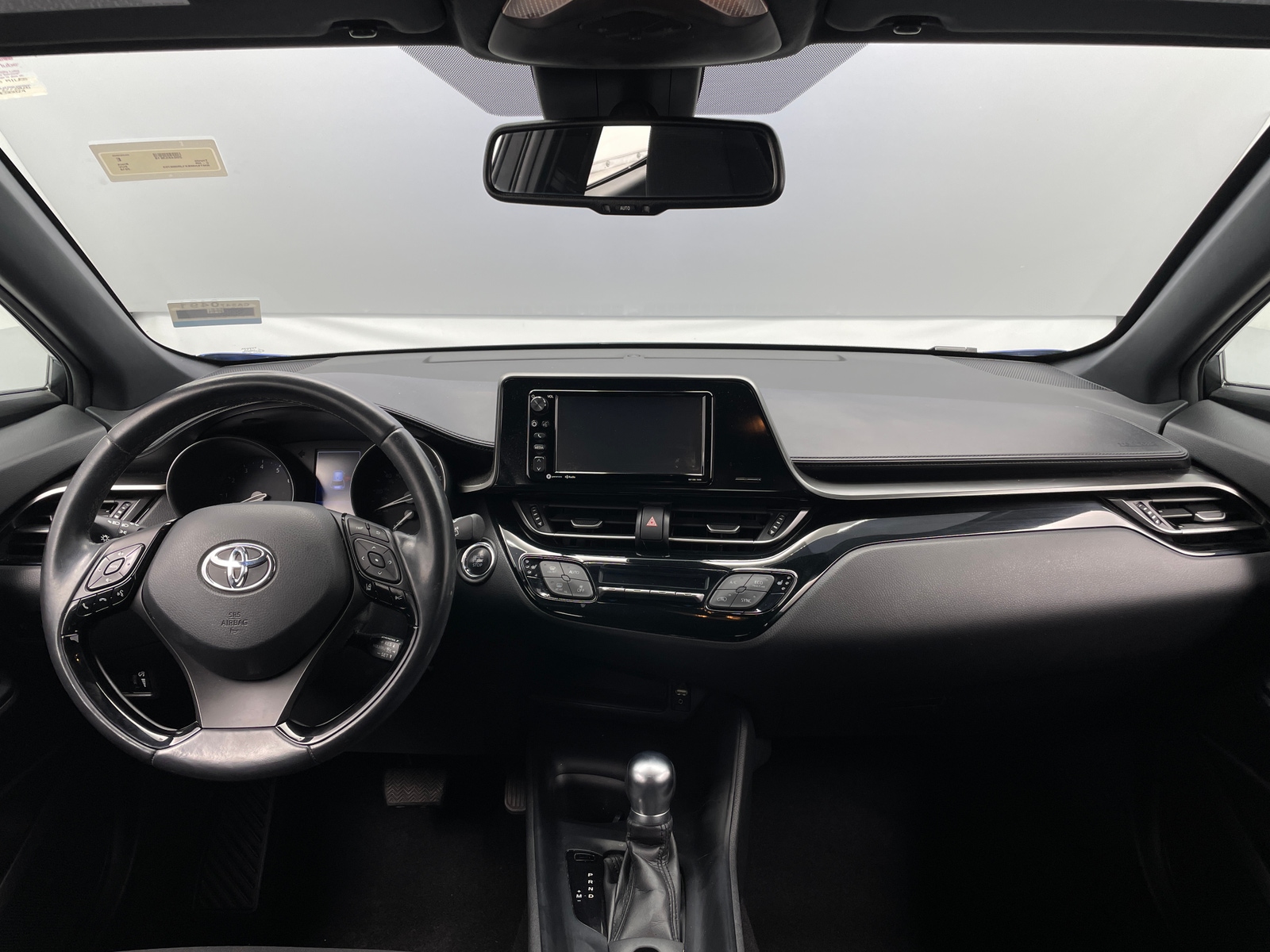 Thumbnail: 2018 Toyota C-HR - 3