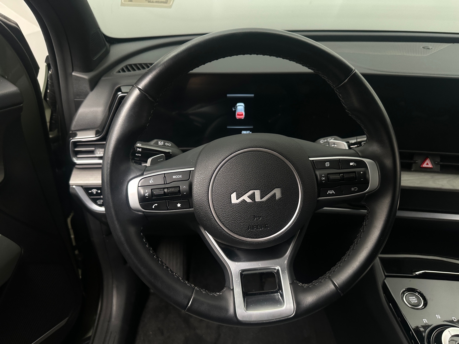 Thumbnail: 2023 Kia Sportage - 4