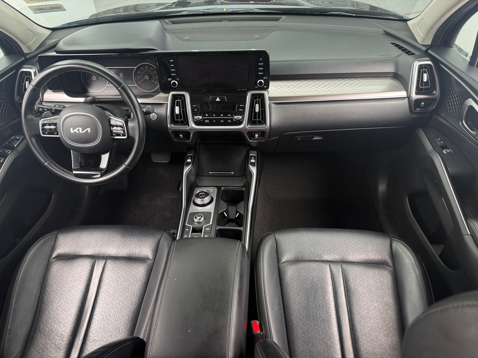 Thumbnail: 2022 Kia Sorento - 2