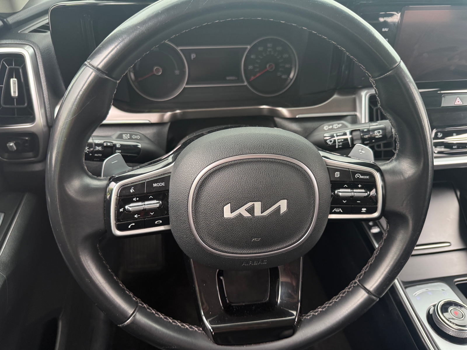 Thumbnail: 2022 Kia Sorento - 4