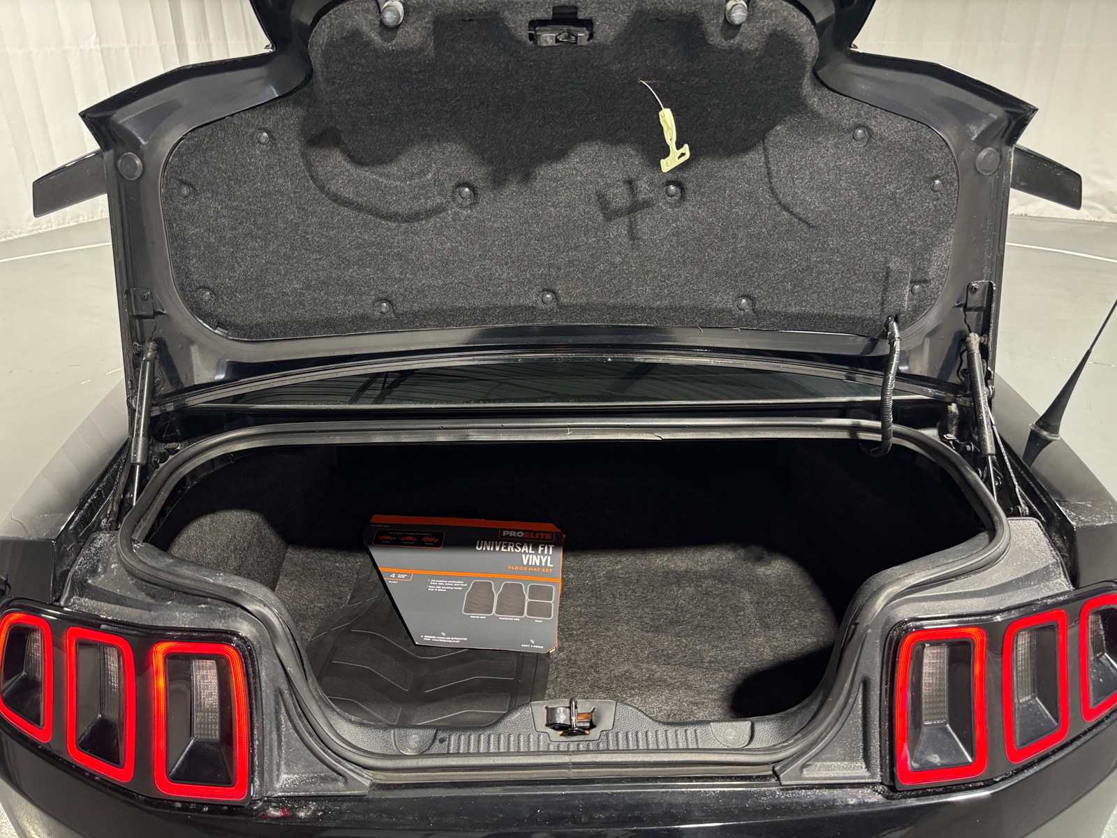 Thumbnail: 2013 Ford Mustang - 6