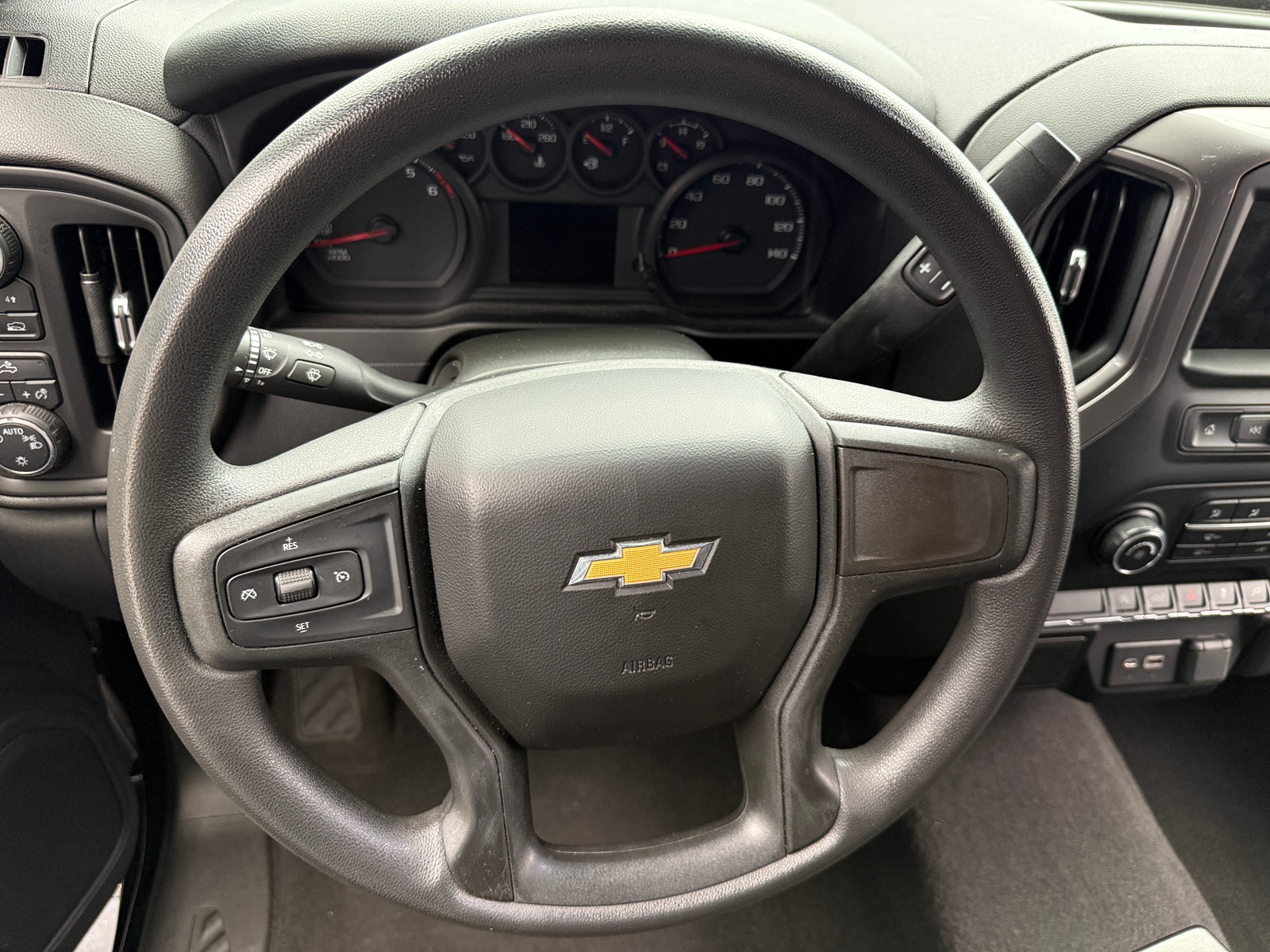 Thumbnail: 2022 Chevrolet Silverado 1500 - 5