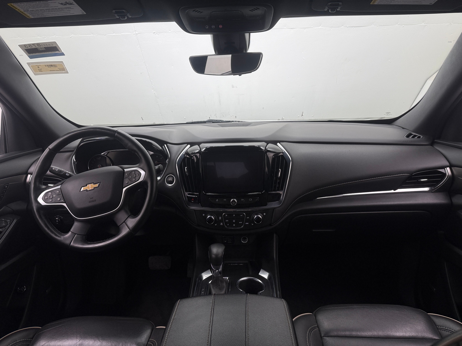 Thumbnail: 2023 Chevrolet Traverse - 2