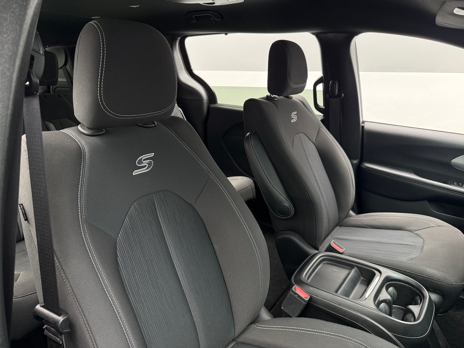 Thumbnail: 2019 Chrysler Pacifica - 2