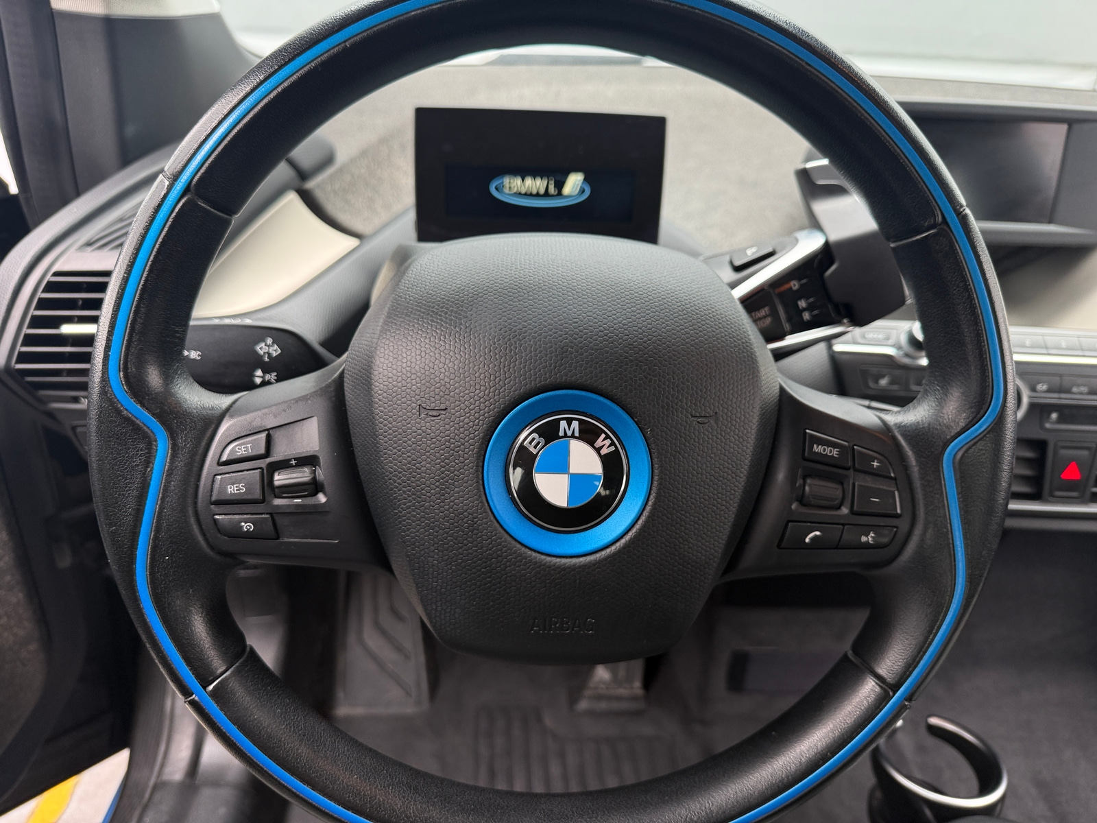Thumbnail: 2017 BMW i3 - 5