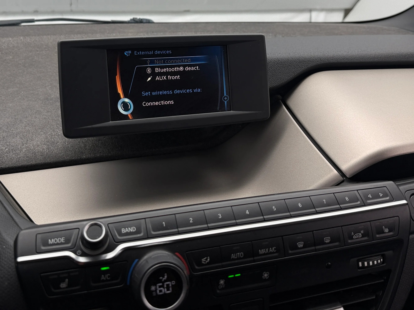 Thumbnail: 2017 BMW i3 - 4