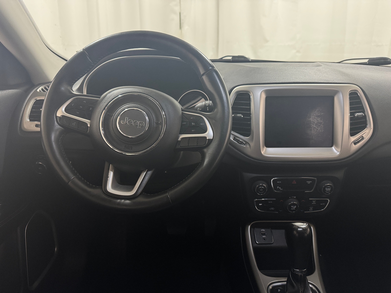 Thumbnail: 2018 Jeep Compass - 5