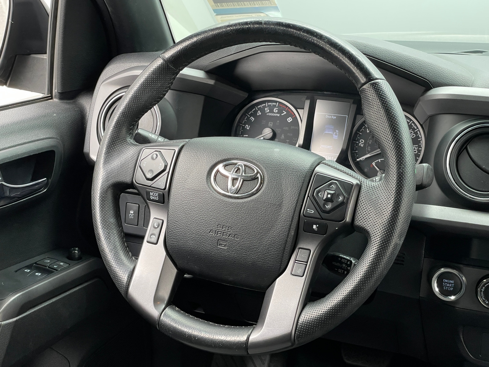 Thumbnail: 2022 Toyota Tacoma - 5