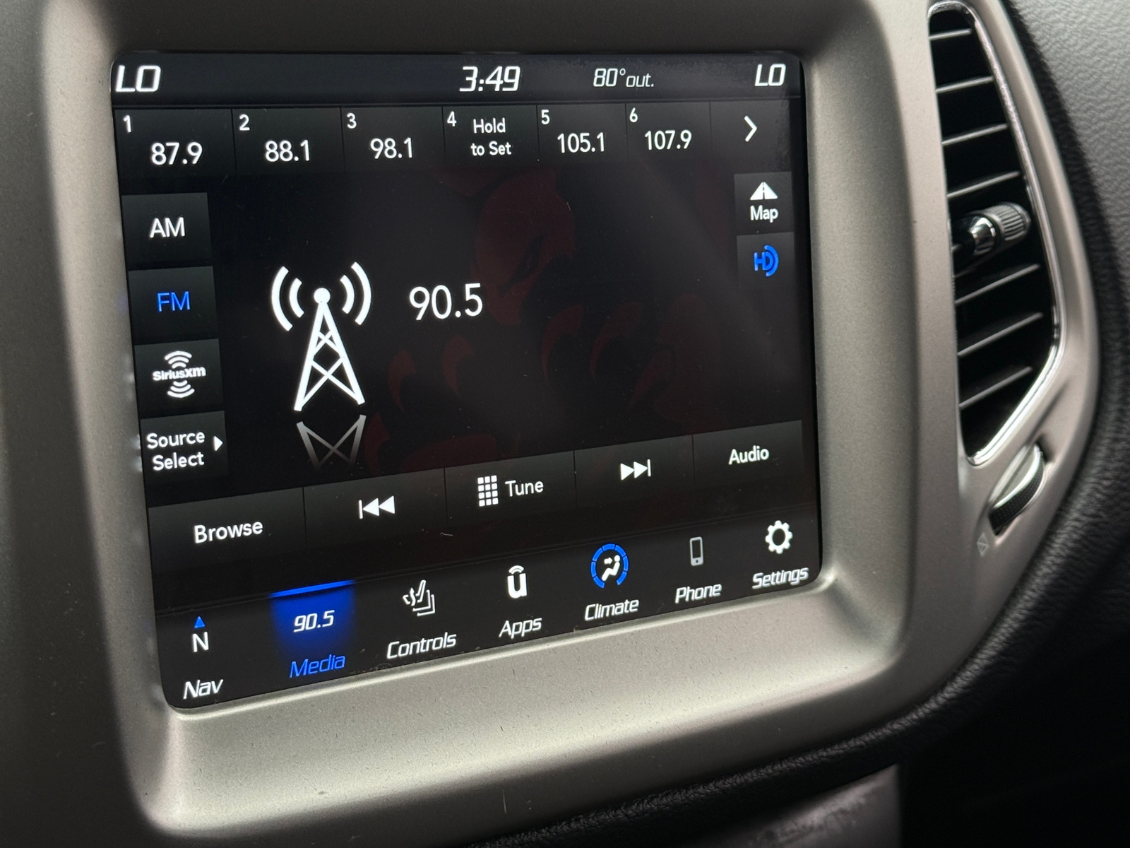 Thumbnail: 2020 Jeep Compass - 4