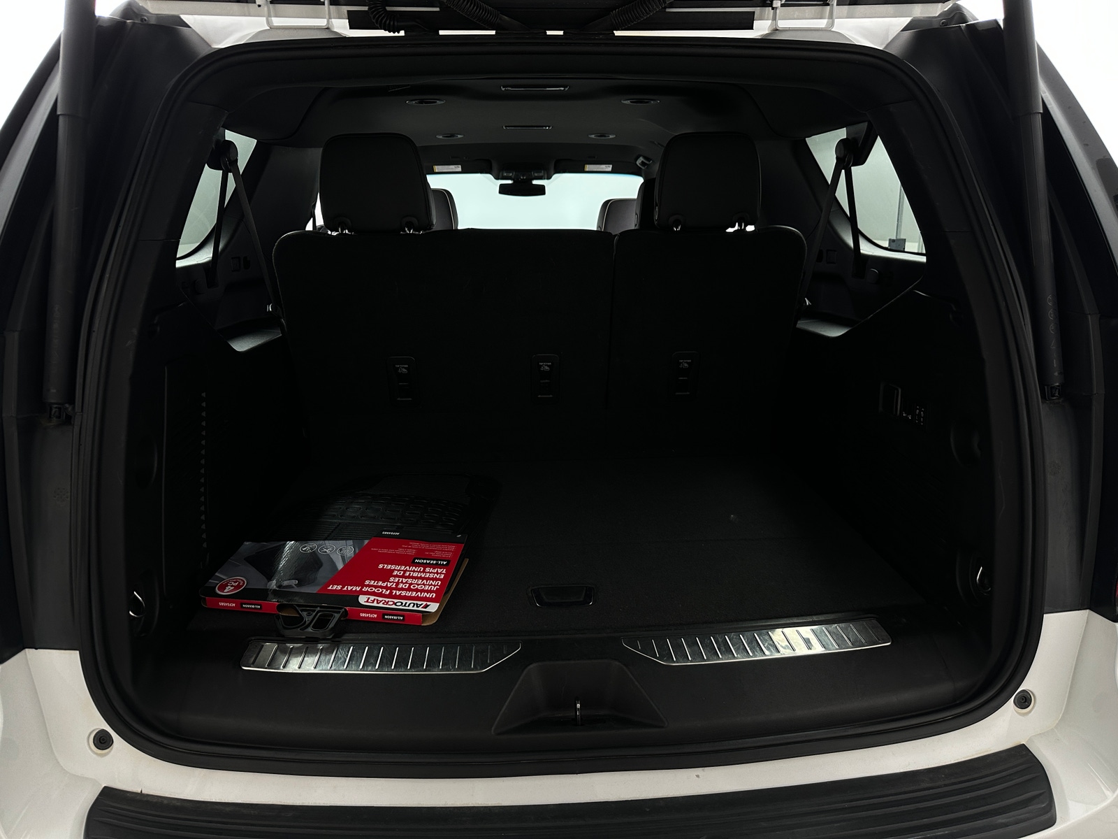 Thumbnail: 2022 Chevrolet Suburban - 6