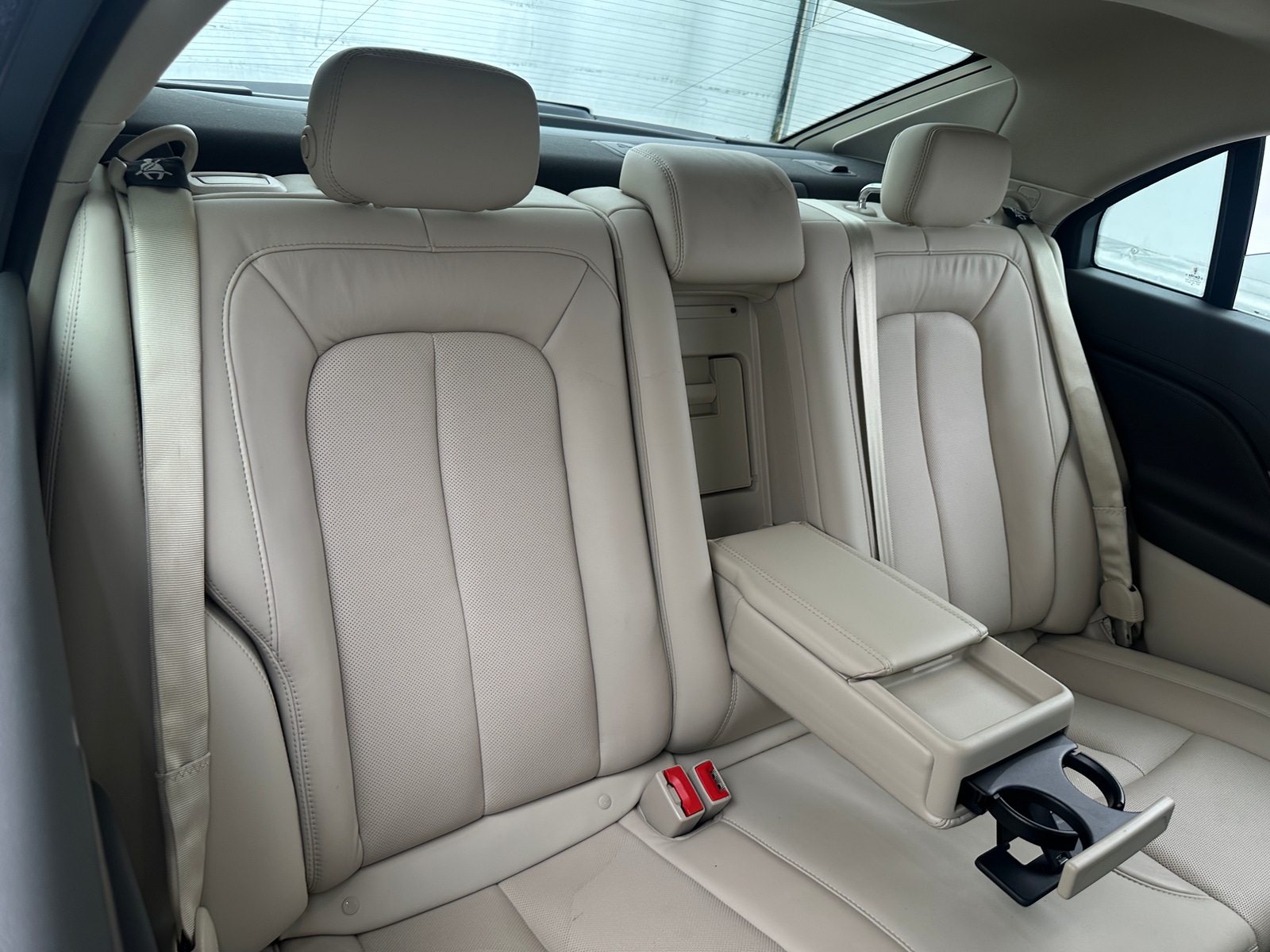 Thumbnail: 2018 Lincoln Continental - 5