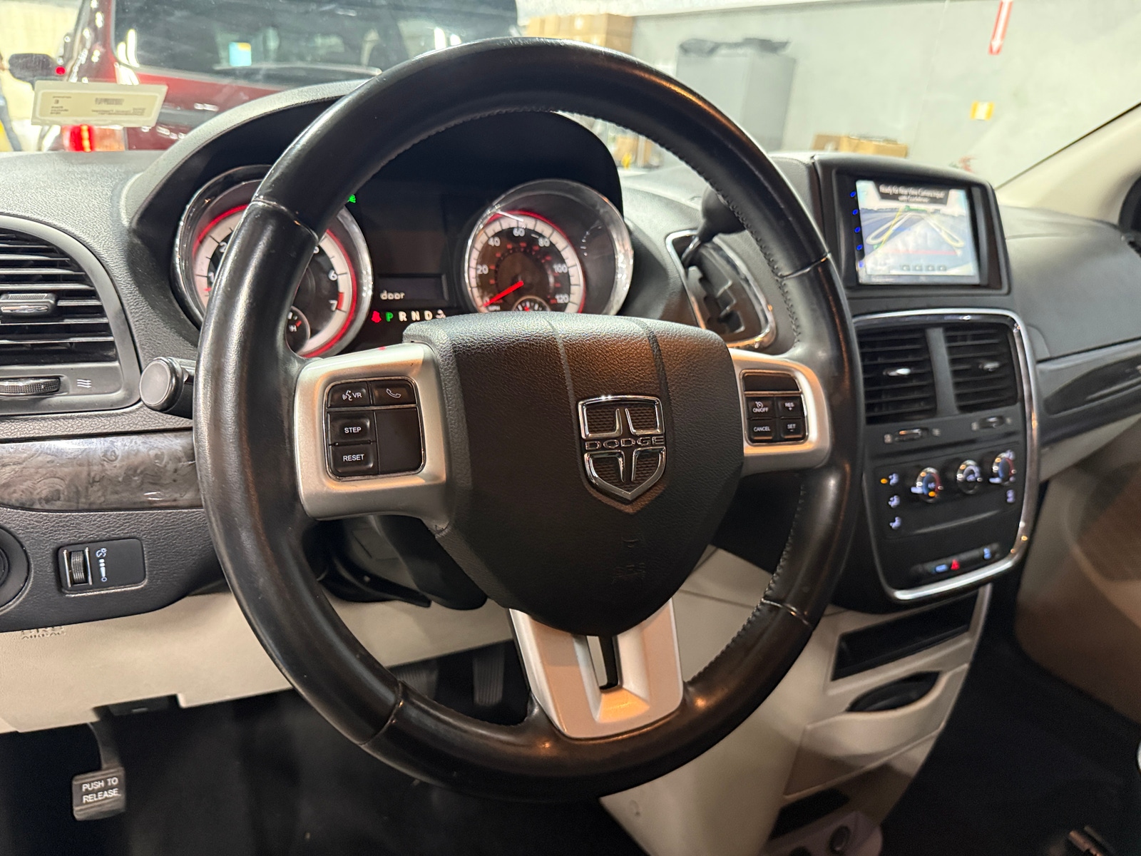 Thumbnail: 2016 Dodge Grand Caravan - 5