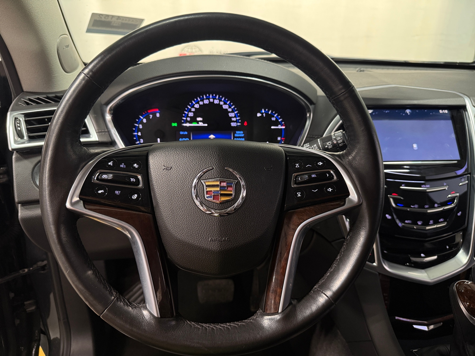 Thumbnail: 2015 Cadillac SRX - 4
