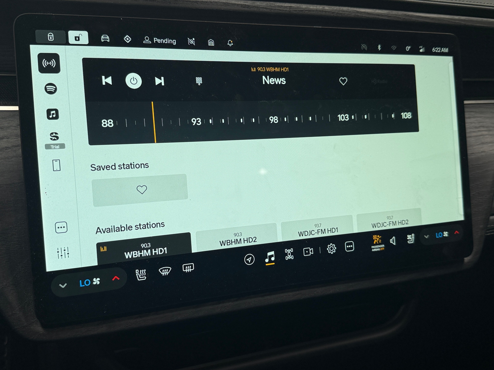 Thumbnail: 2023 Rivian R1S - 3