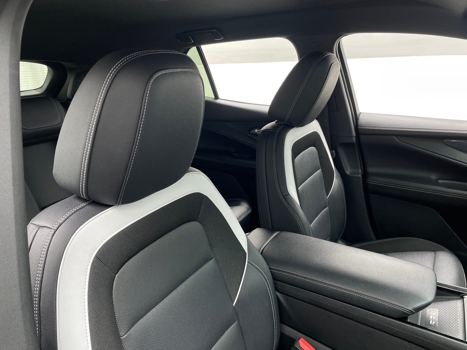 Thumbnail: 2024 Chevrolet Blazer EV - 2
