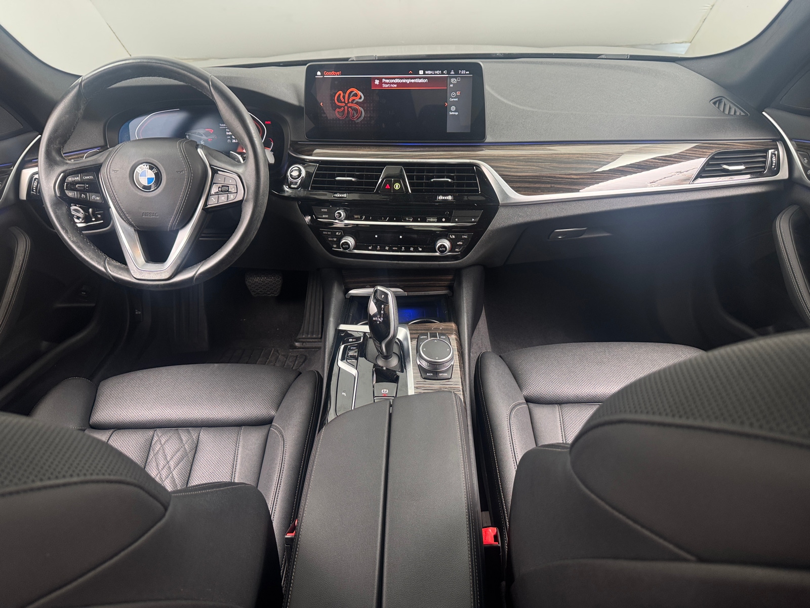 Thumbnail: 2021 BMW 5 Series - 2