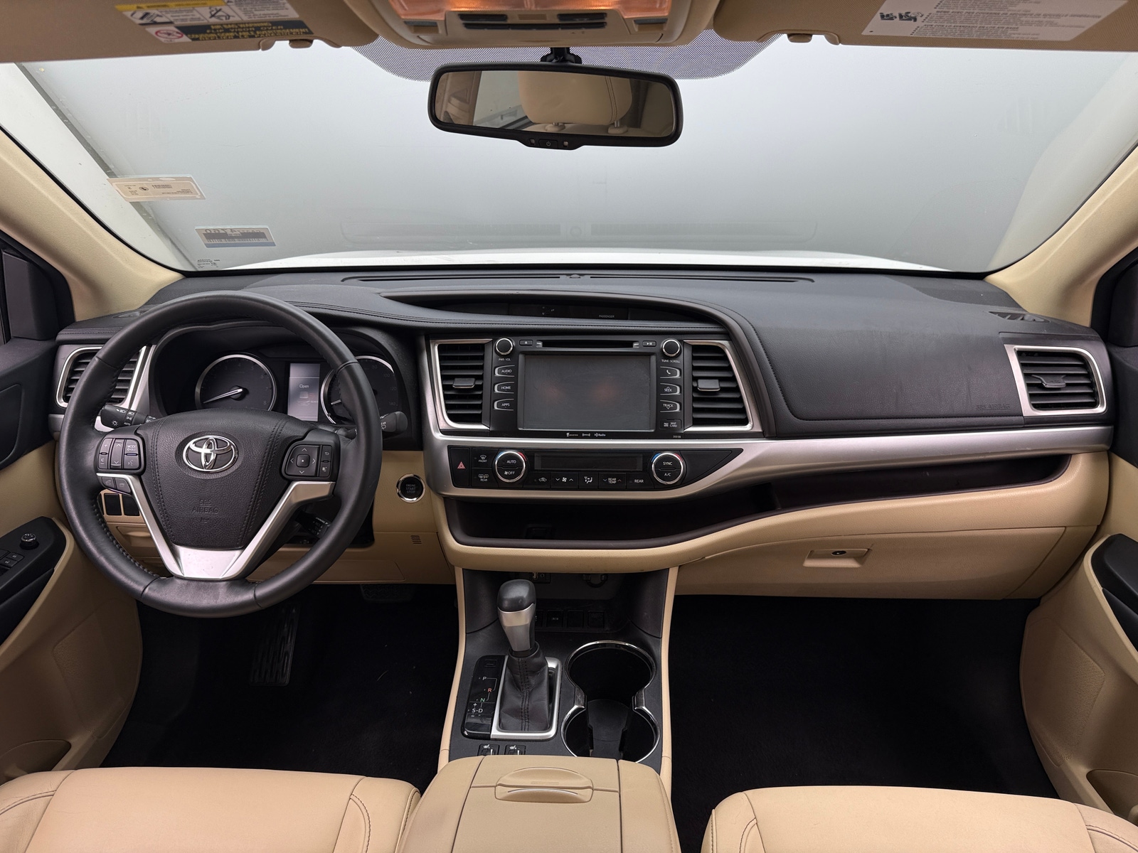 Thumbnail: 2016 Toyota Highlander - 2