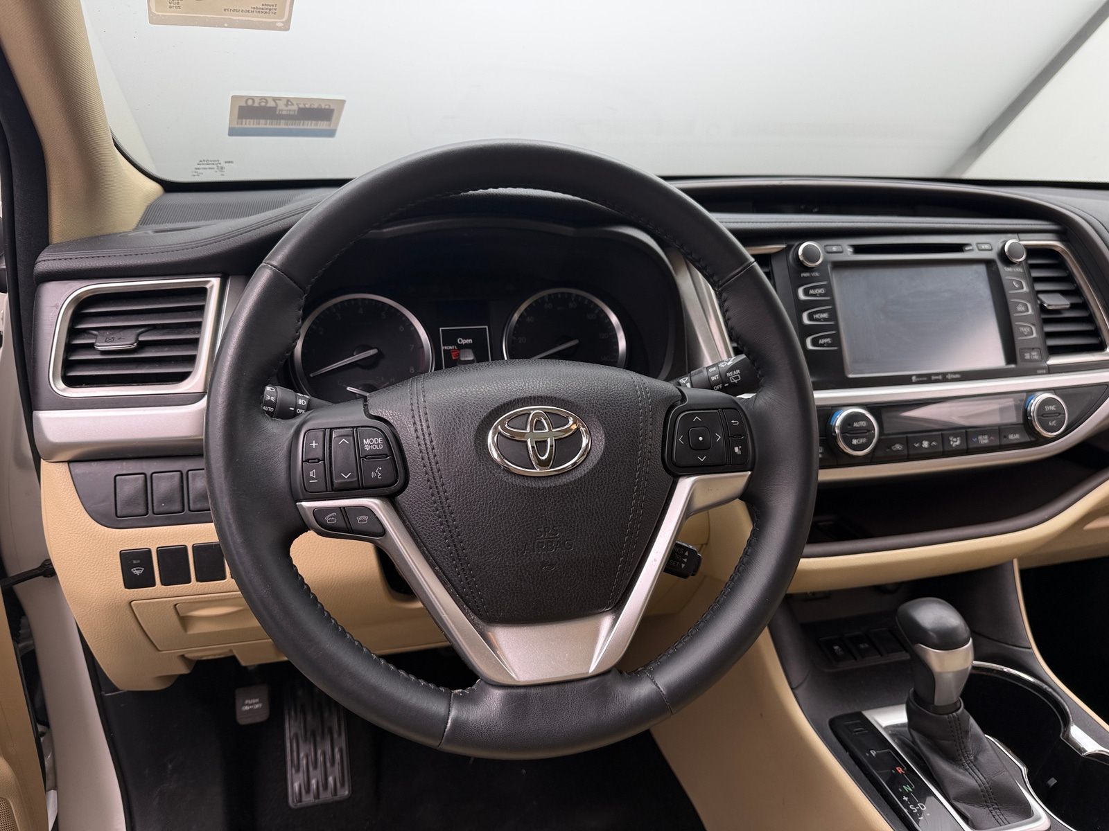 Thumbnail: 2016 Toyota Highlander - 4