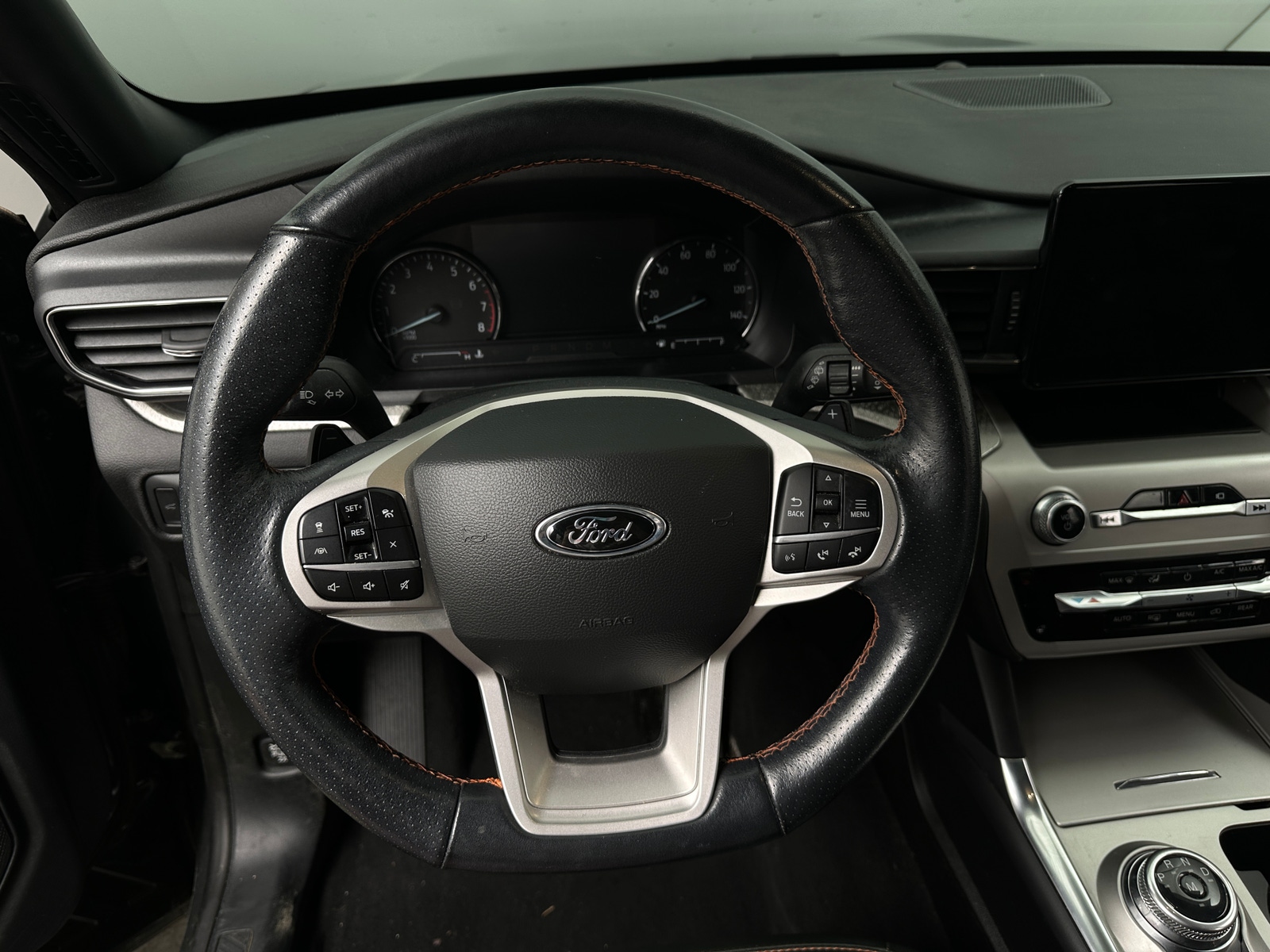 Thumbnail: 2022 Ford Explorer - 5