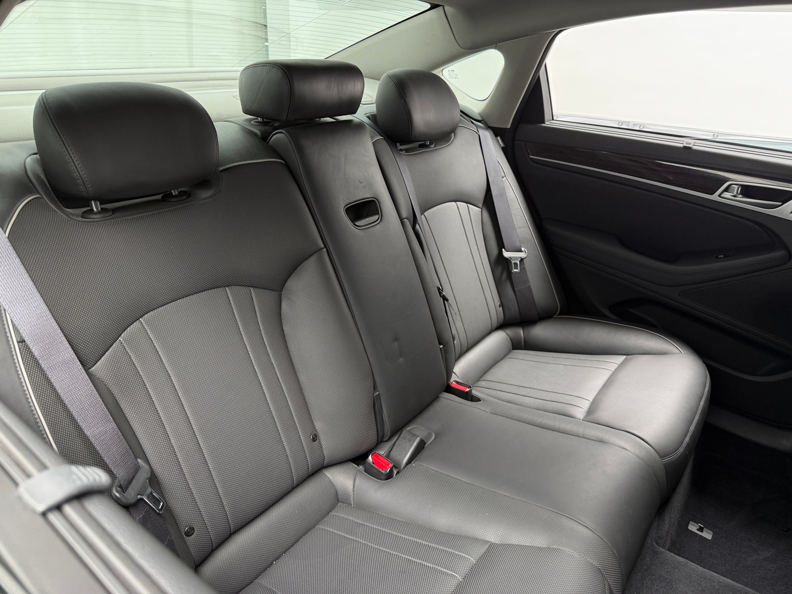 Thumbnail: 2015 Hyundai Genesis - 5