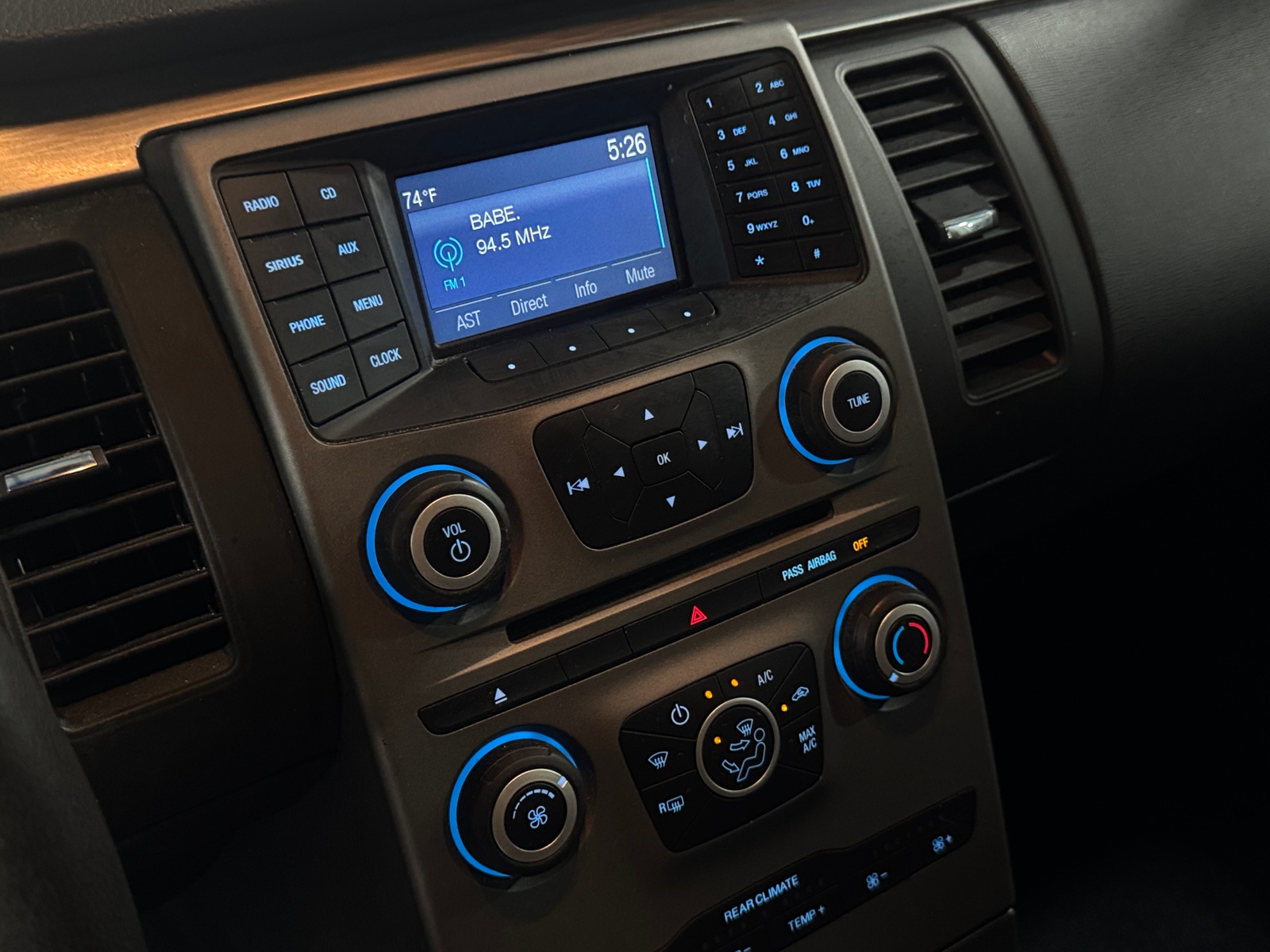 Thumbnail: 2019 Ford Flex - 4