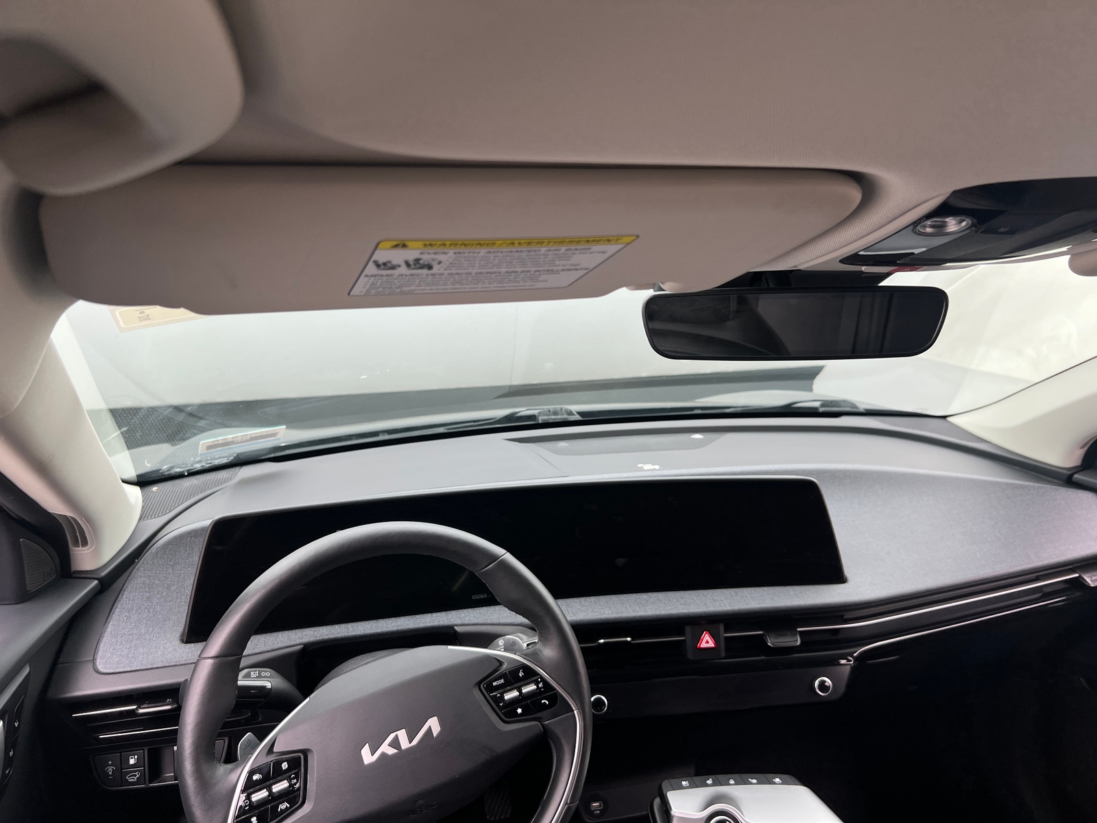 Thumbnail: 2022 Kia EV6 - 2