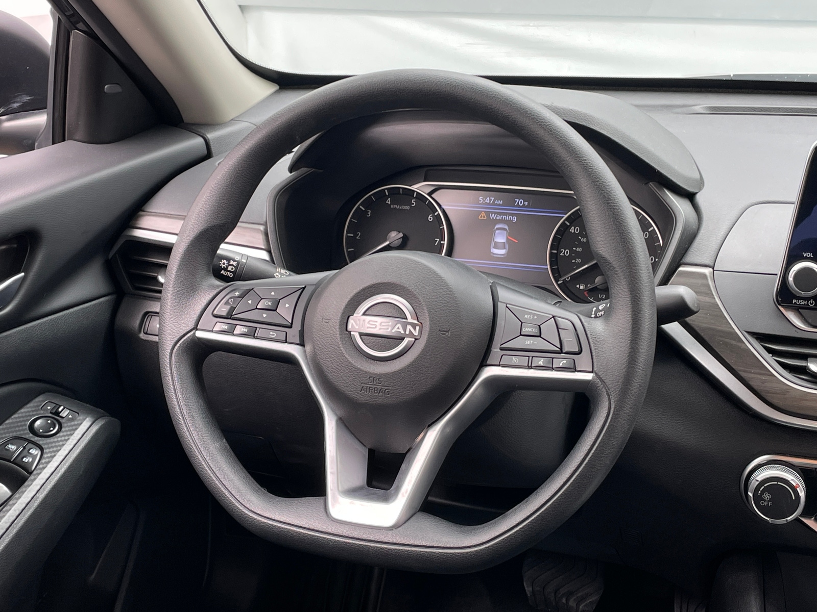 Thumbnail: 2025 Nissan Altima - 5