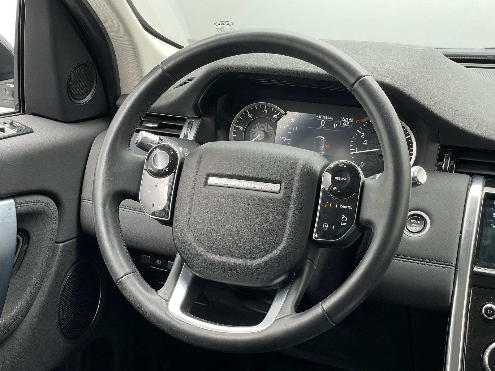 Thumbnail: 2020 Land Rover Discovery Sport - 5