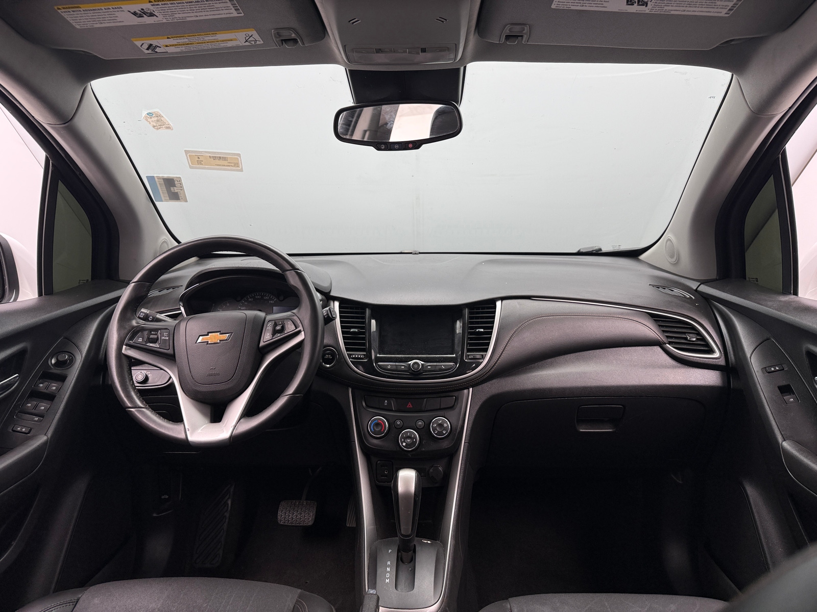 Thumbnail: 2018 Chevrolet Trax - 3