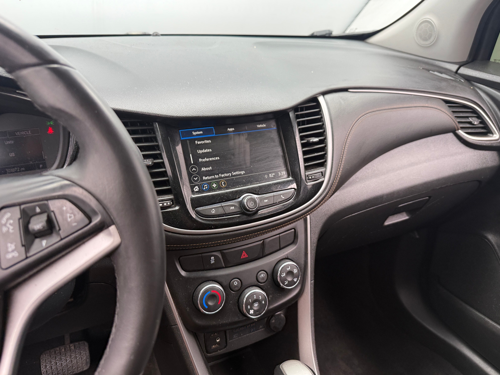 Thumbnail: 2018 Chevrolet Trax - 4