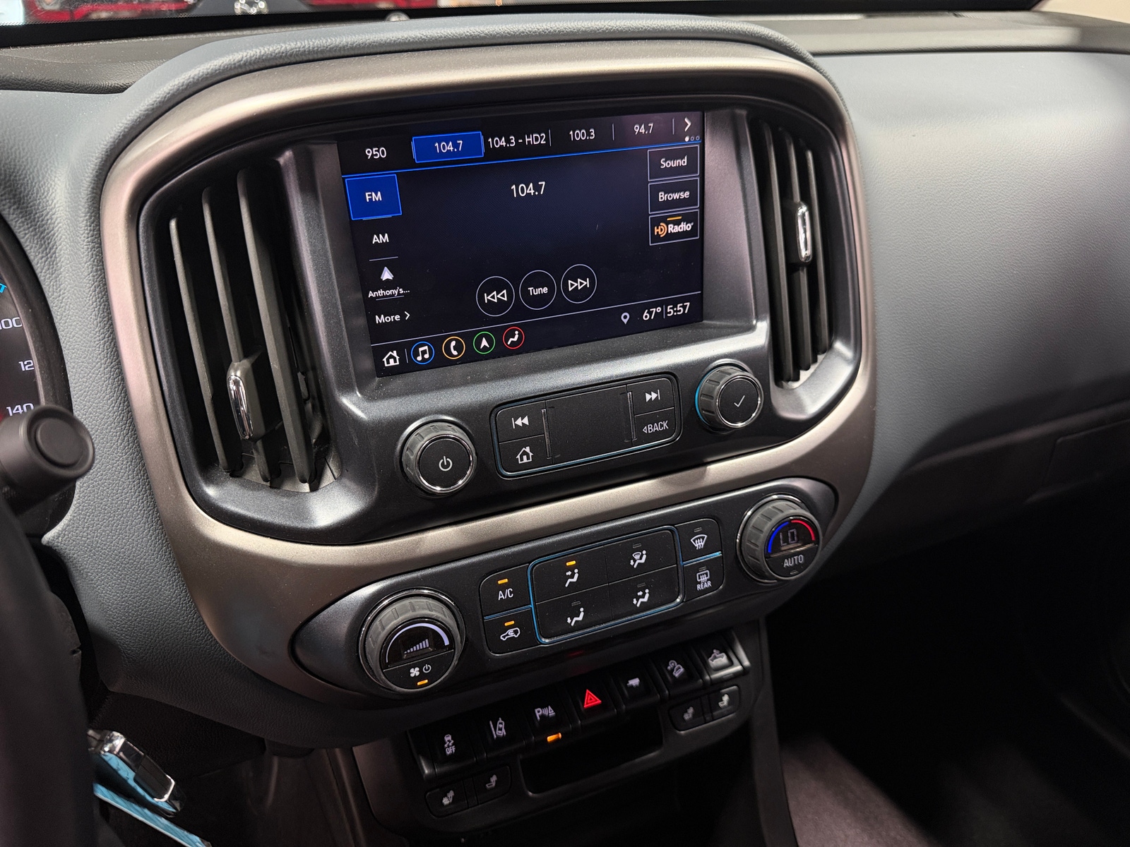 Thumbnail: 2022 Chevrolet Colorado - 4