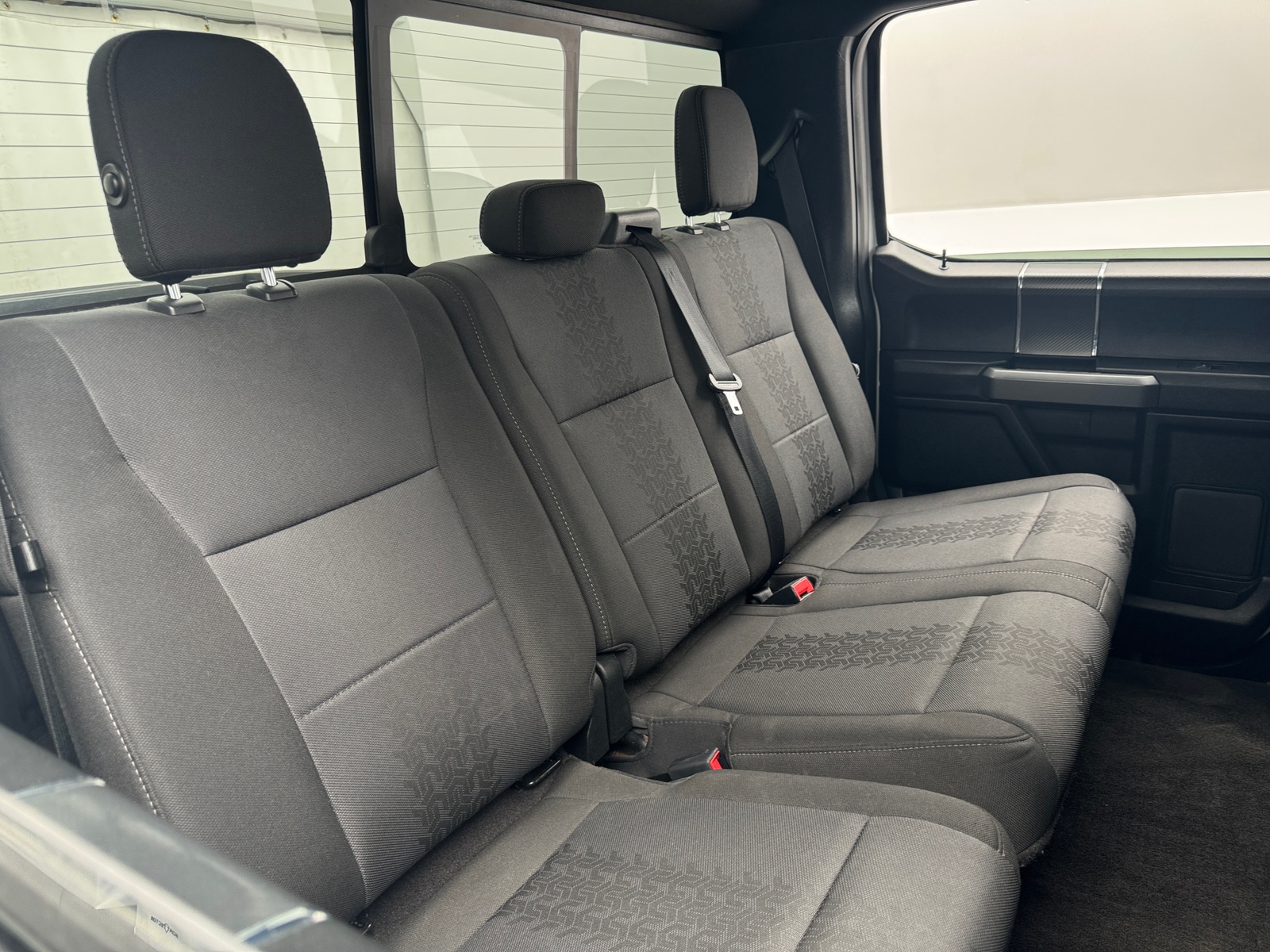 Thumbnail: 2018 Ford Econoline - 6