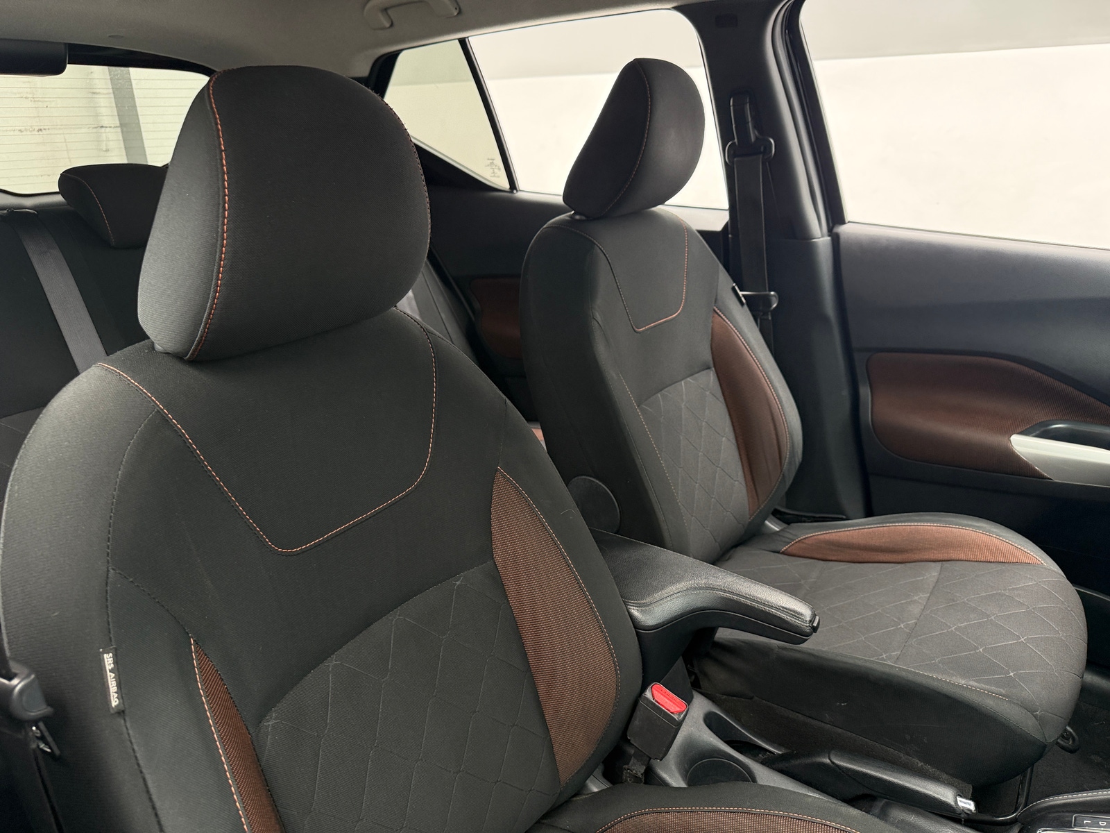 Thumbnail: 2020 Nissan Kicks - 2
