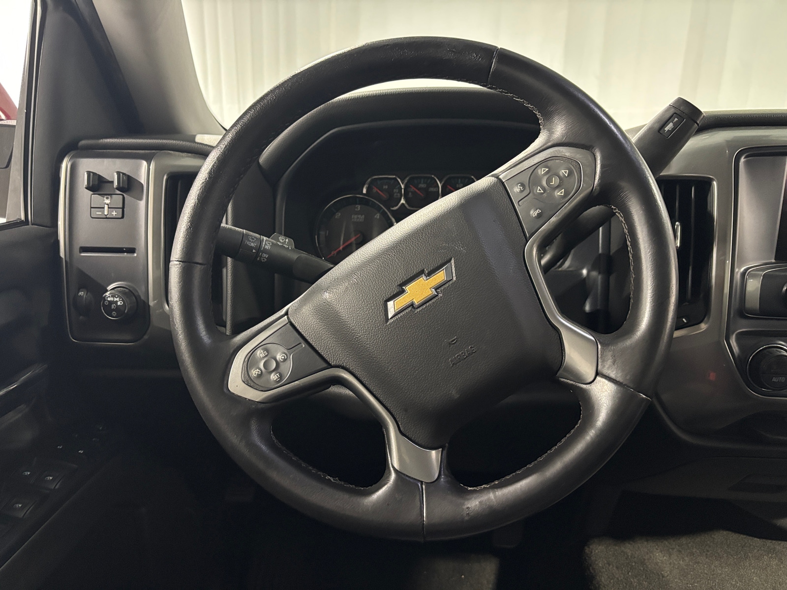 Thumbnail: 2018 Chevrolet Silverado 1500 - 5