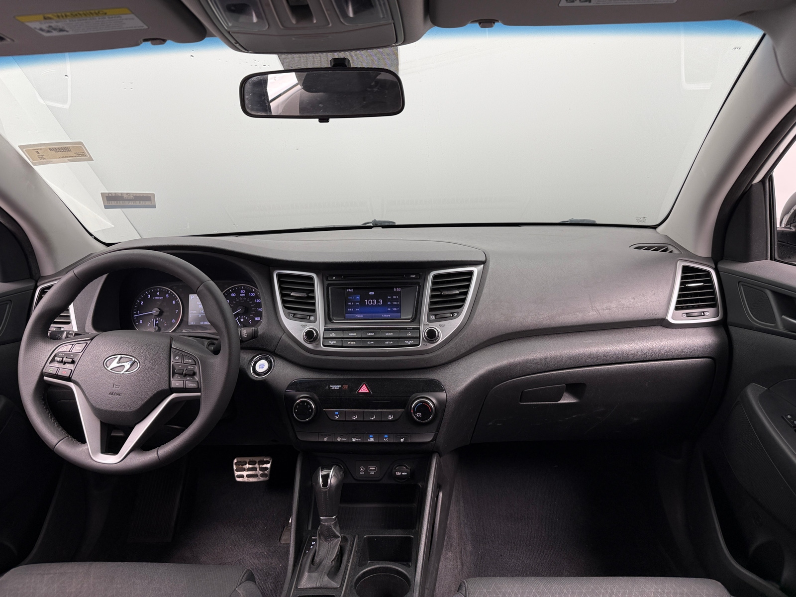 Thumbnail: 2017 Hyundai Tucson - 3
