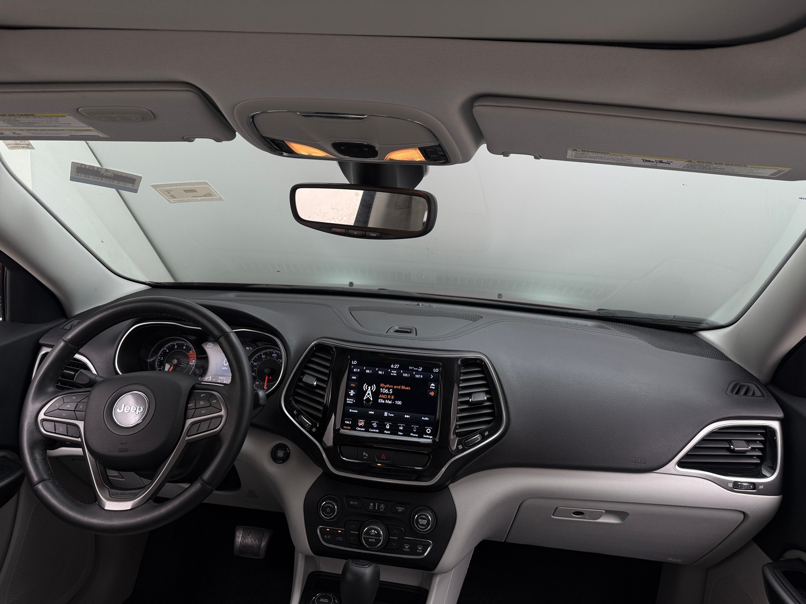 Thumbnail: 2019 Jeep Cherokee - 2