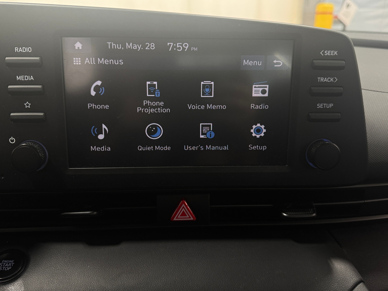 Thumbnail: 2025 Hyundai Elantra - 4
