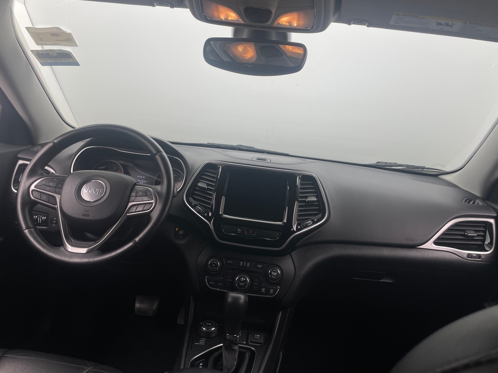 Thumbnail: 2019 Jeep Cherokee - 2