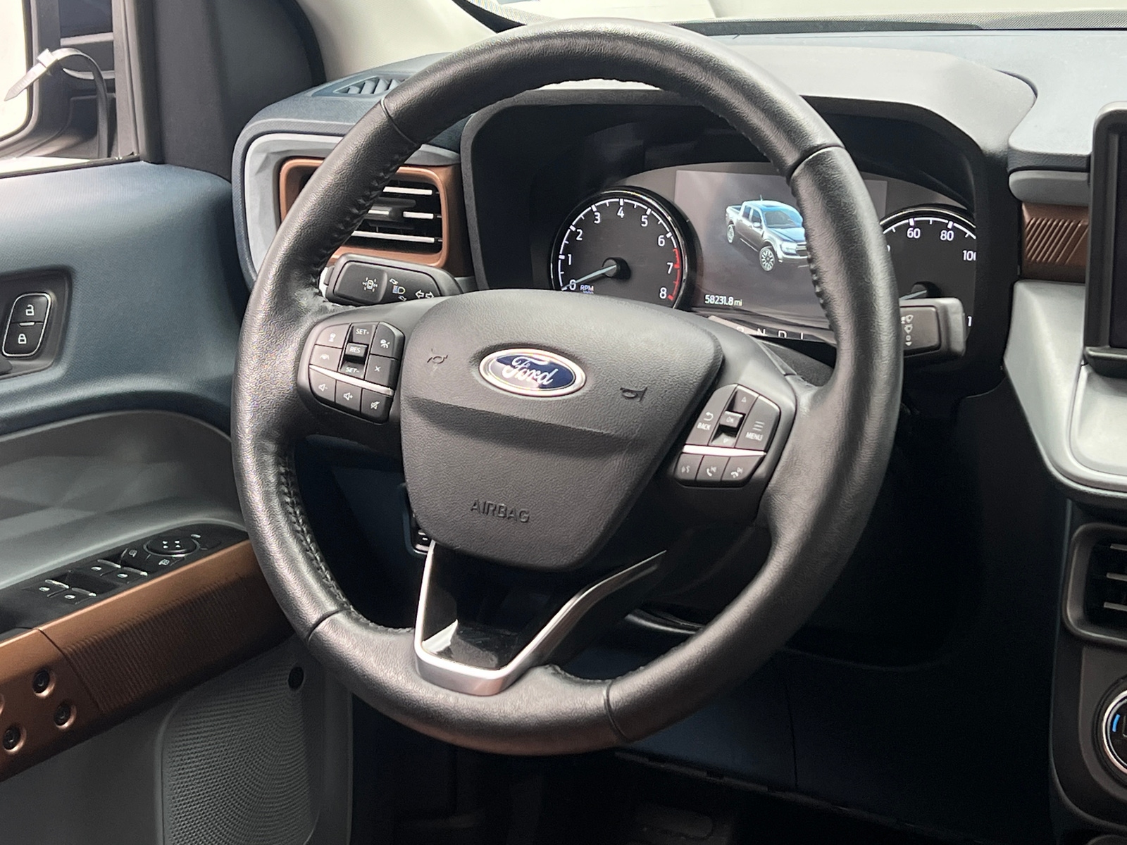 Thumbnail: 2022 Ford Maverick - 5
