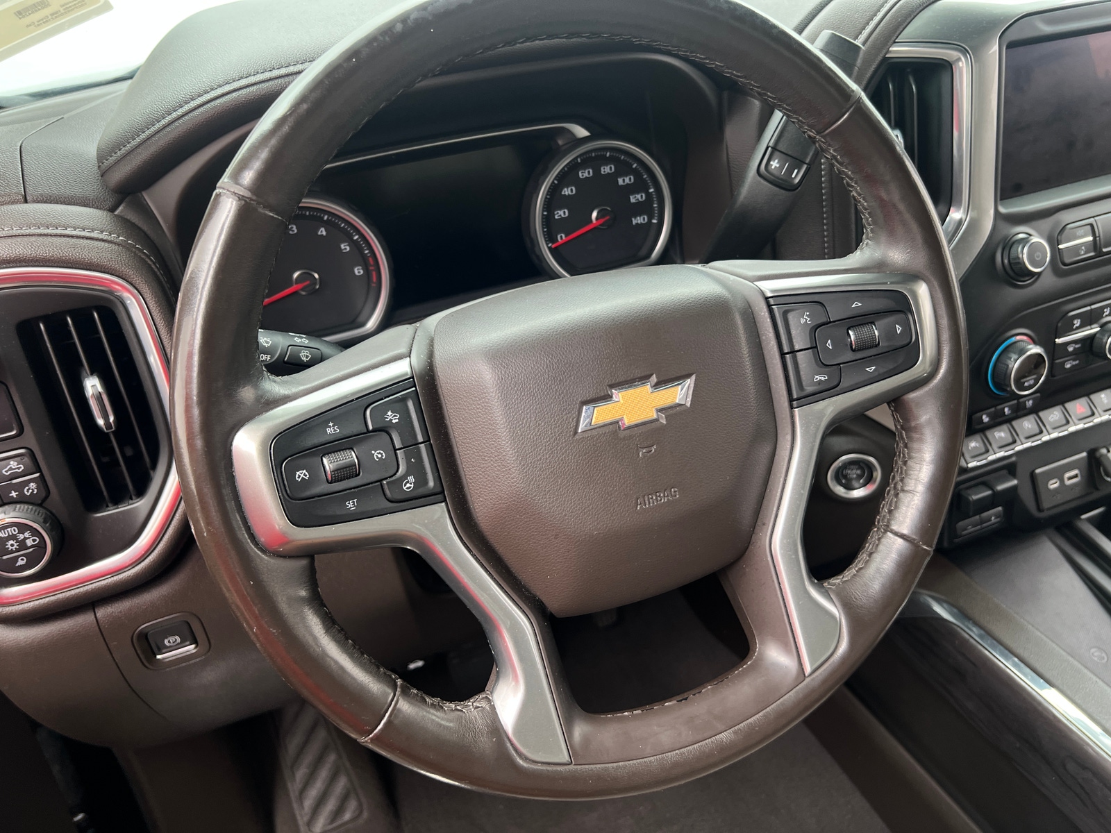 Thumbnail: 2019 Chevrolet Silverado 1500 - 4