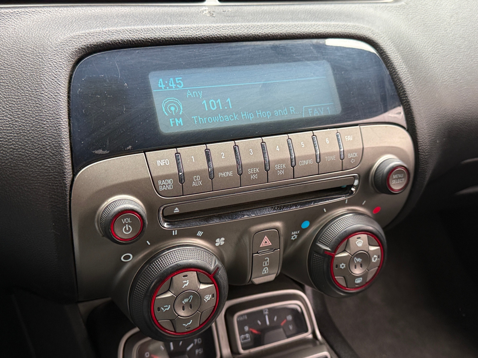 Thumbnail: 2011 Chevrolet Camaro - 3